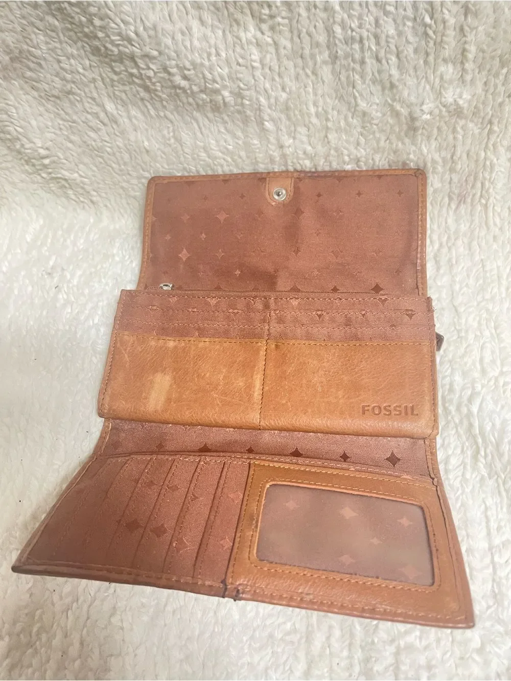 Fossil Cognac Brown Leather Fold Wallet with Metal Logo Plate